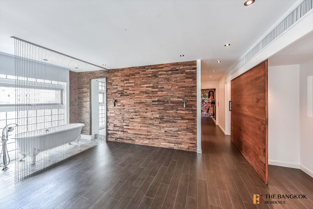 picture Penthouse Condominium 3 🌟 Luxury Penthouse, Large Stylish Finishing near BTS Ekkamai - 17/20
