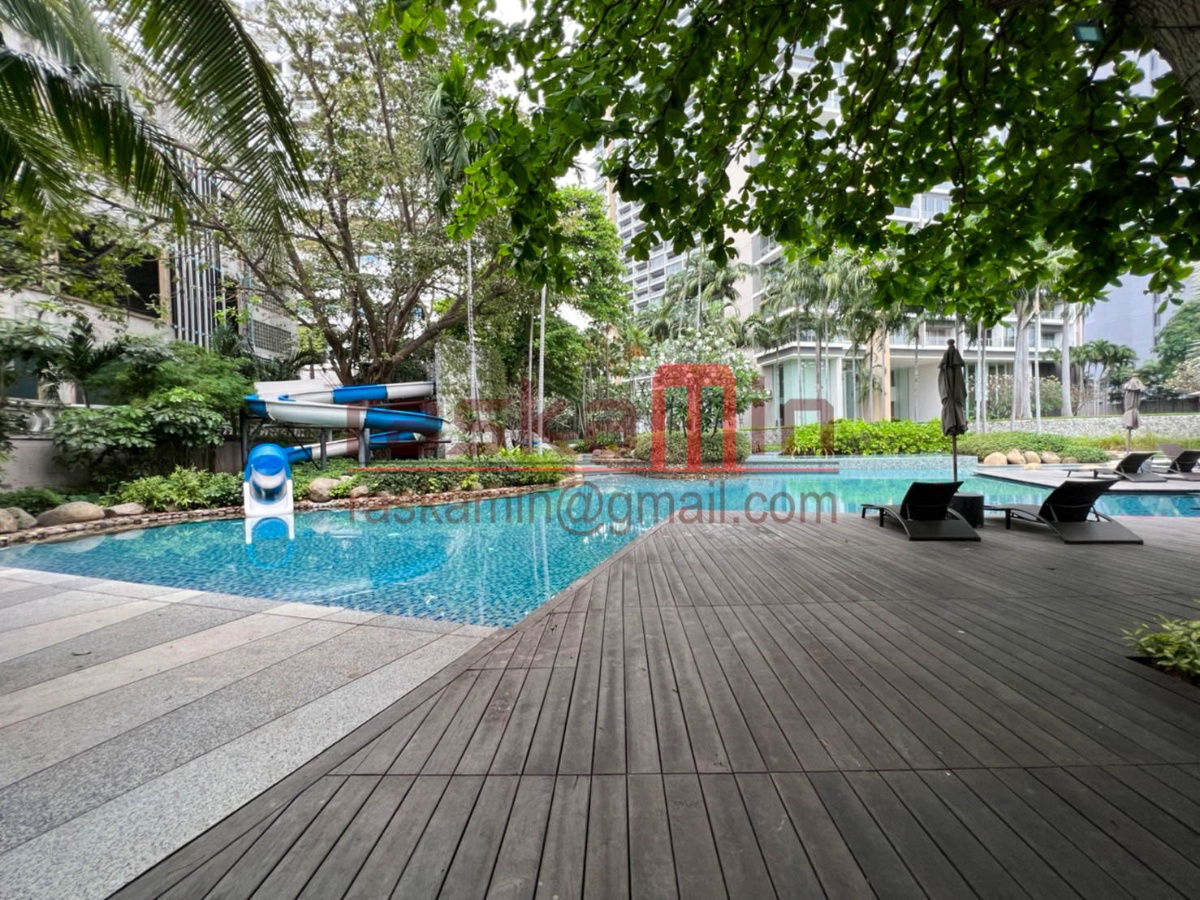 picture For Sale –Duplex High-Floor Unit at Northpoint Condominium - 15/25