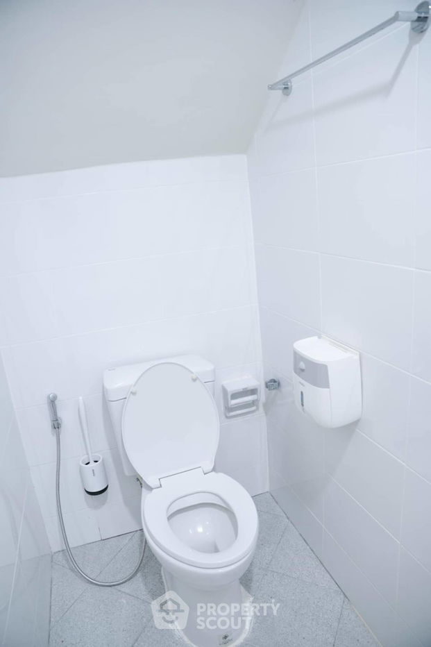 picture 2-BR Townhouse at Golden Town Laemchabang-Srisuvit in Bang Lamung (ID 1865653) - 6/16