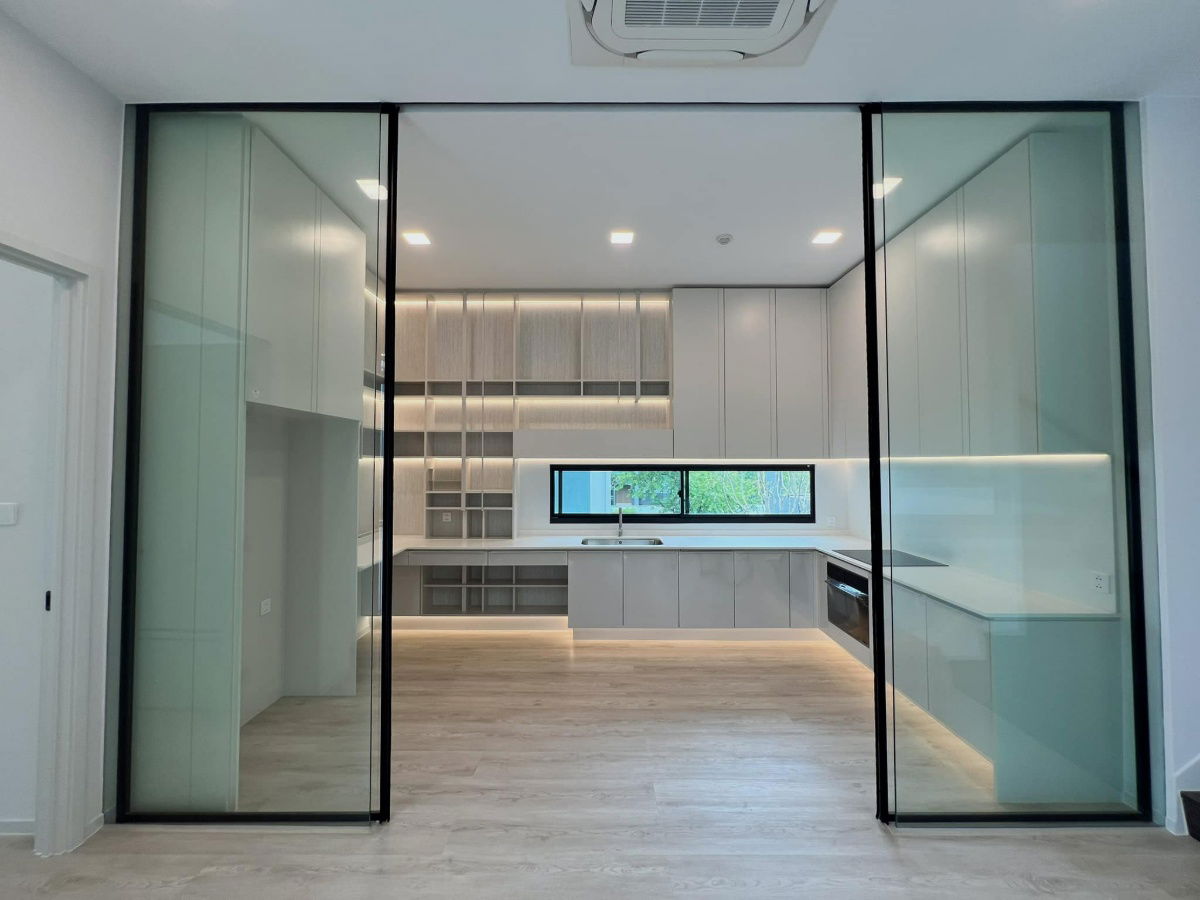 รูป เช่า ให้เช่าบ้านเดี่ยว VIVE กรุงเทพกรีฑา บ้านเดี่ยวหรู Modern Luxury ที่สุดของการใช้ชีวิต บนทำเลศักยภาพ "กรุงเทพกรีฑาตัดใหม่"  Line ID: @951qfbfi - รูปที่ 2/37