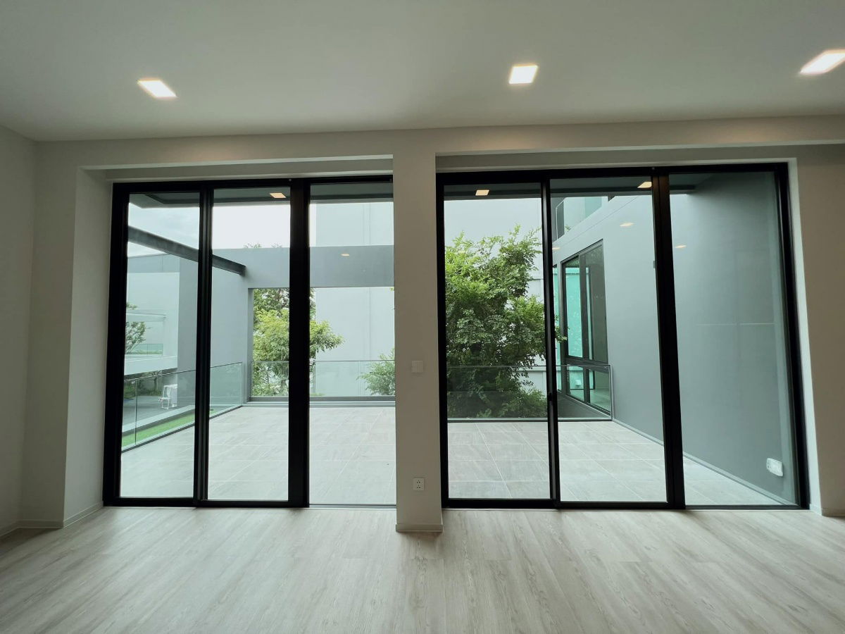 รูป เช่า ให้เช่าบ้านเดี่ยว VIVE กรุงเทพกรีฑา บ้านเดี่ยวหรู Modern Luxury ที่สุดของการใช้ชีวิต บนทำเลศักยภาพ "กรุงเทพกรีฑาตัดใหม่"  Line ID: @951qfbfi - รูปที่ 3/37