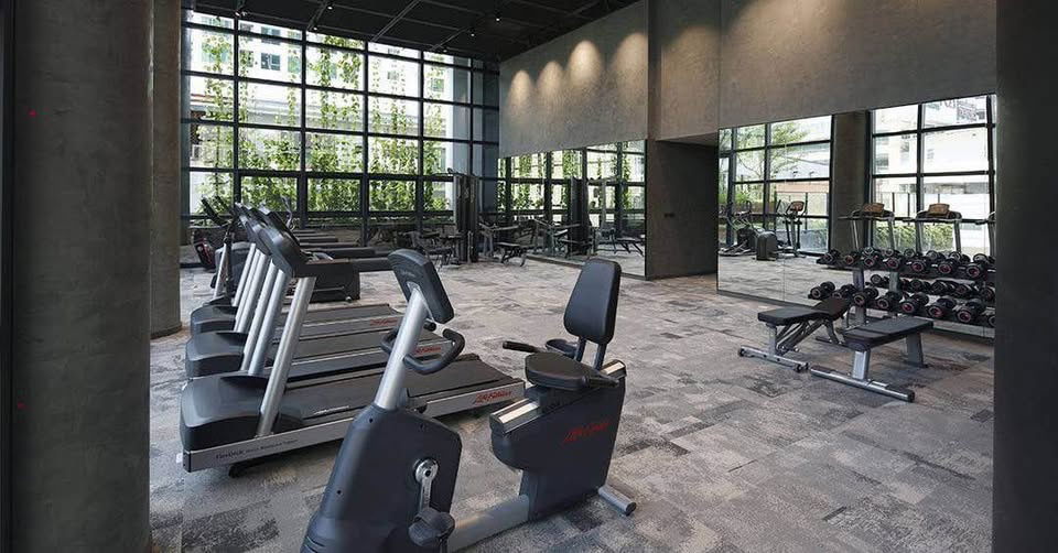 picture Code: KJ7825  for rent The Lofts Asoke // Line ID: @kjcondo (with @) // - 17/20