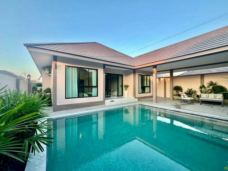 รูป พูลวิลล่าพัทยาหรูราคา 8,990,000฿ - รูปที่ 1/9