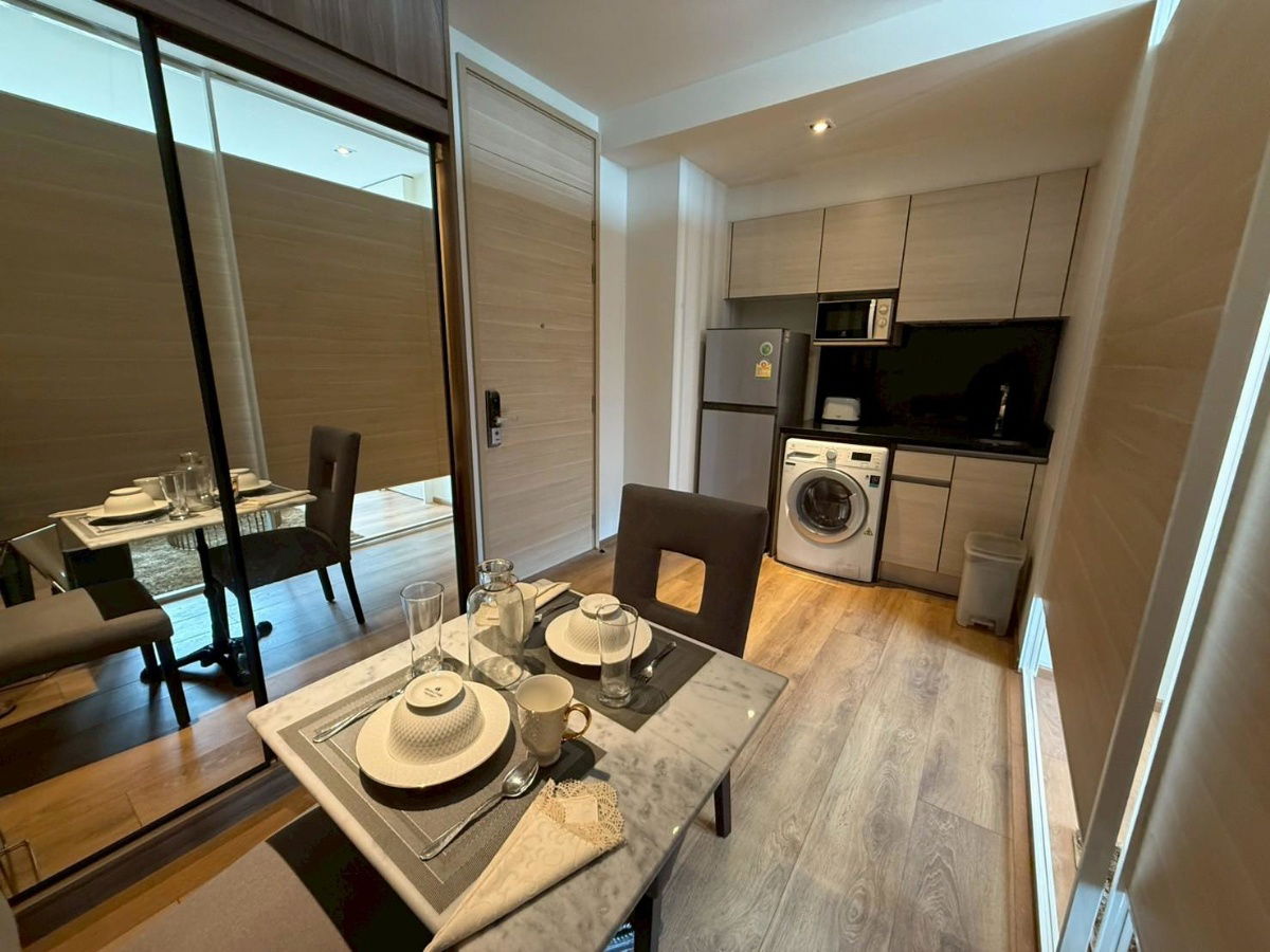picture For rent Park 24 ,nice room, high floor, fully furnished, Near BTS Phrom Phong, ready to move in - 6/15