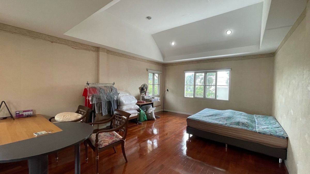 รูป ขายบ้านเดี่ยว มัณฑนา วัชรพล–รามอินทรา 1 ที่ดินใหญ่ 134 ตร.วา ต้นโครงการ ใกล้สวน - รูปที่ 27/28