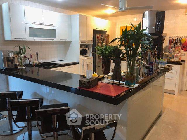 picture 3-BR Condo at Baan Ananda Condo Sukhumvit 61 near BTS Thong Lor (ID 1031505) - 12/12