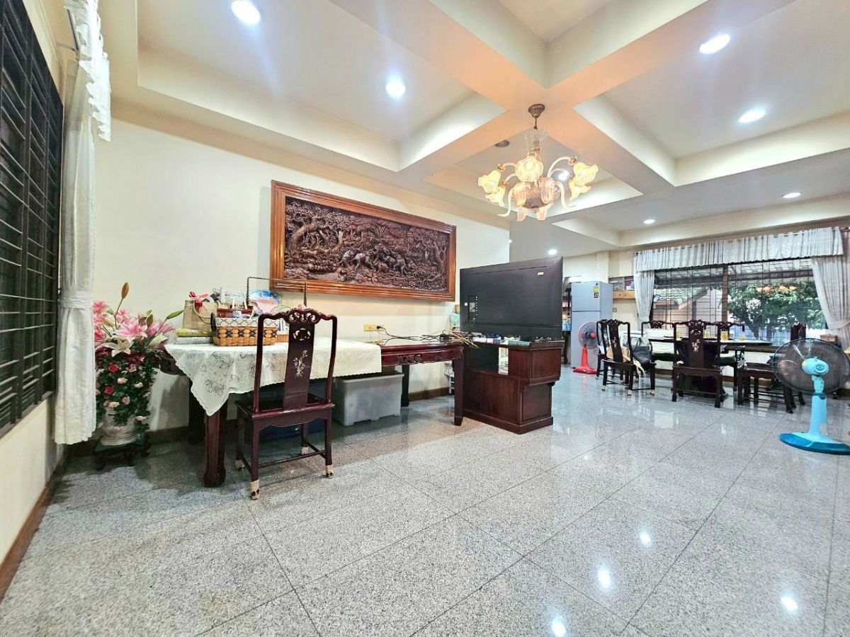 รูป 🏡 ขายบ้านเดี่ยวสุดหรู โครงการสัมมากร รามคำแหง 112 - รูปที่ 10/15