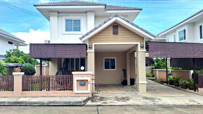 Houses for sale Rimping Supermarket : House for sale The Laguna Home 10 , area 72.10 sq.w., 3 bedrooms, 2 bathrooms, price only 1 million baht, ready to move in,with furniture,appliances.