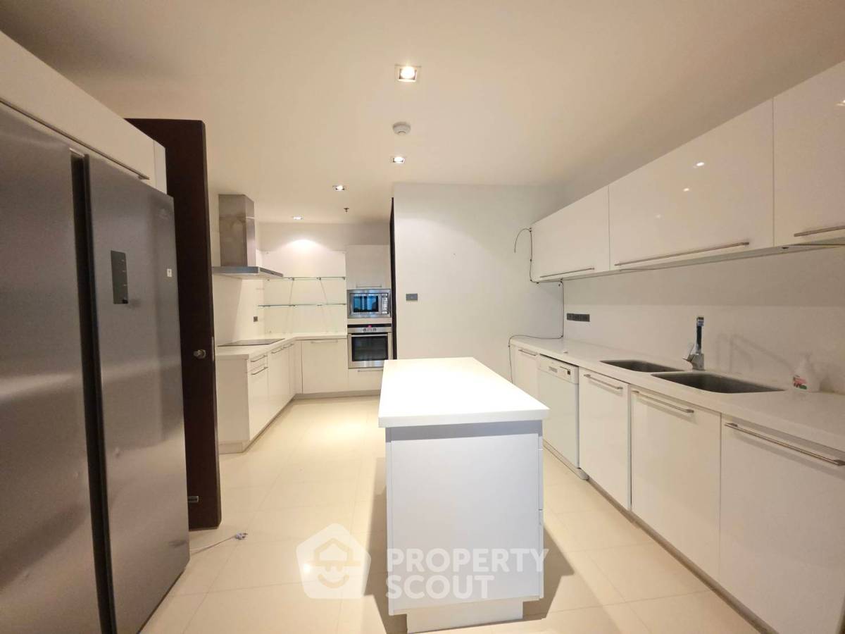 picture 4-BR Condo at Belgravia Residences Condominium near BTS Thong Lor (ID 2113570) - 7/18