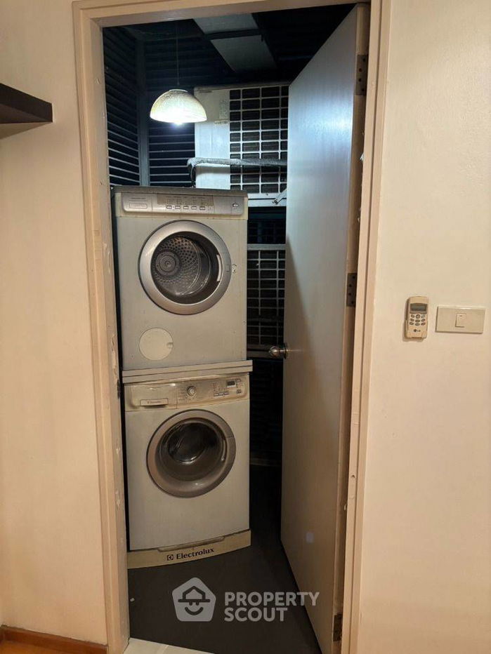 picture 2-BR Condo at Issara @ 42 Sukhumvit Condominium near BTS Ekkamai (ID 2225546) - 14/40