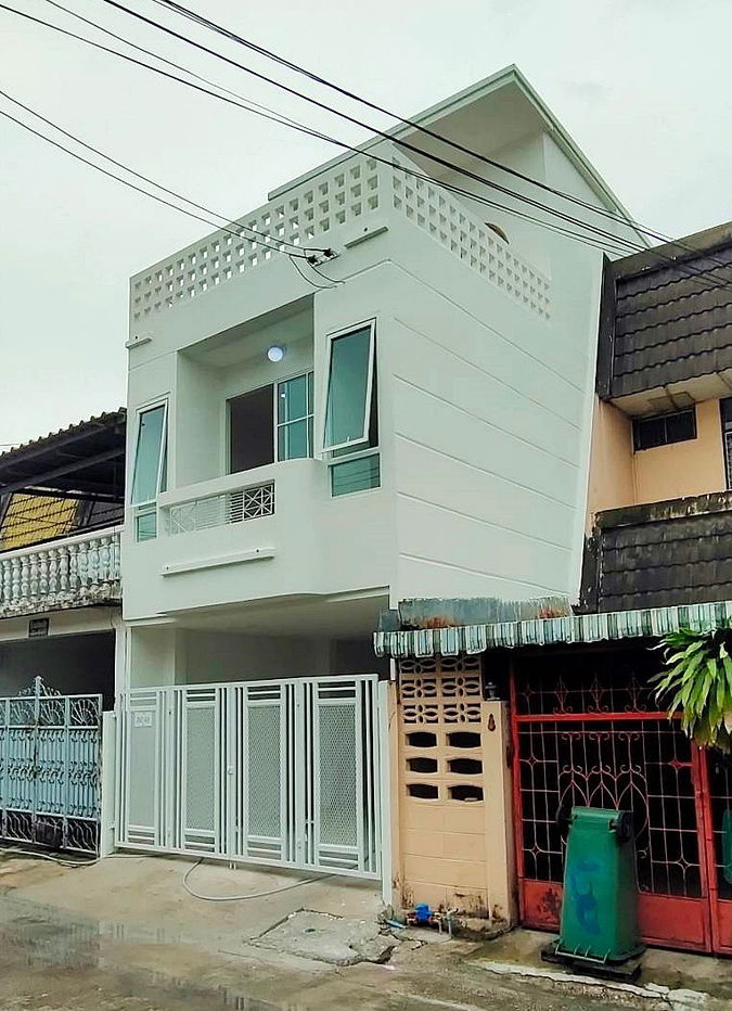 รูป บ้านสวย  รีโนเวทใหม่  สไตล์มินิมอล   ซอยเพชรเกษม 62/4  บางแค  ทาวน์เฮ้าส์ 3 ชั้น   MRT สถานีบางแค อยู่หน้าหมู่บ้าน  ใกล้เดอะมอลล์ บางแค - รูปที่ 3/26