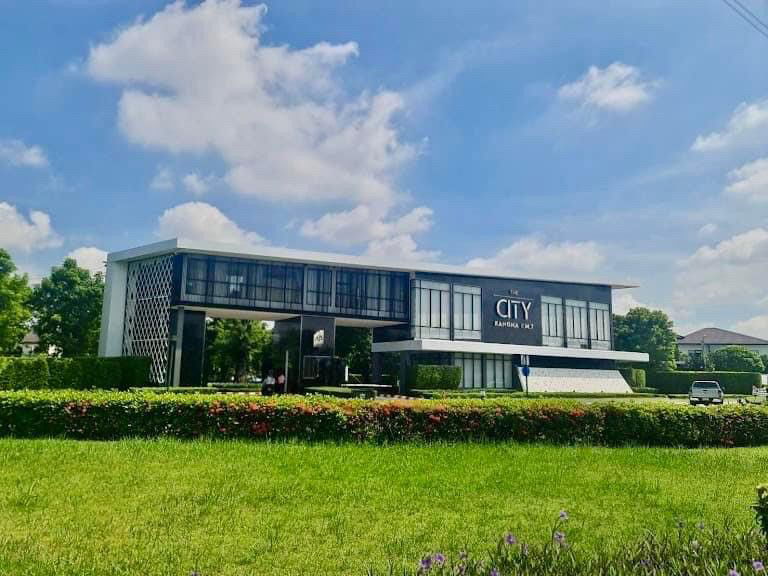 รูป 🏡 ด่วน!!! บ้านเดี่ยวหรู หลังมุม The City Bangna km.7 | 96 ตร.ว. 390 ตร.ม. ใกล้เมกา บางนา 👜 หิ้วกระเป๋าเข้าอยู่ได้เลย!!! - รูปที่ 1/27