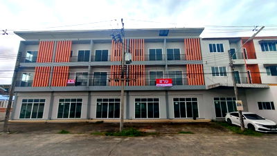 ขายอาคารพาณิชย์ : ขาย อาคารพาณิชย์ 4 คูหา หมู่บ้านกรีนวิลล์ หทัยราษฎร์