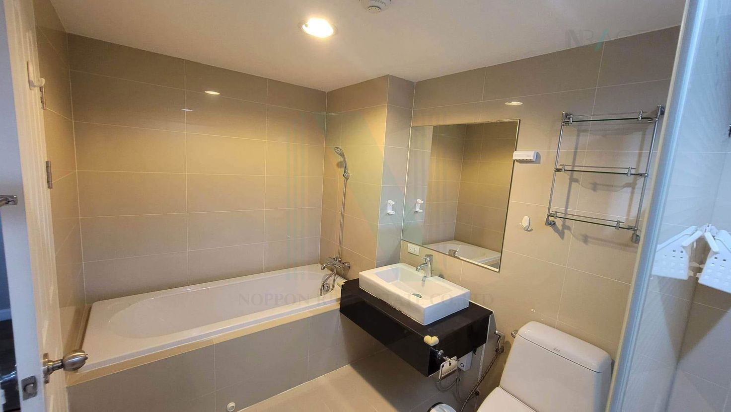 picture 🔺 For rent condo BELLE GRAND RAMA 9 Building B1, Floor 19,3 bed room, Room size 100.00 sqm - 8/8