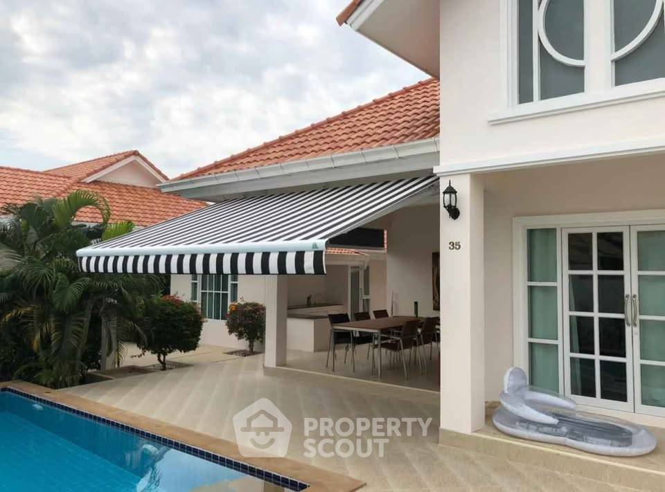 รูป วิลล่า 3-ห้องนอน ใกล้ เดอะ เวเนเซีย (ID 2224279) - รูปที่ 8/16