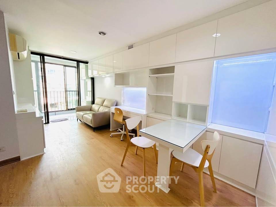 รูป คอนโด 2-ห้องนอน ที่ ไอดีโอ บลูโคฟ สาทร ใกล้ BTS วงเวียนใหญ่ (ID 2221706) - รูปที่ 2/6
