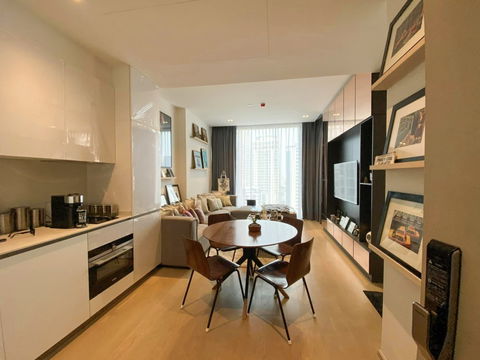 ♦ New York style ♦ 10+ Floor, 54.00 sq.m. | 1 Bedroom, 1 Bathroom | Condo near BTS Thonglor 190 m., Major Cineplex in the Sukhumvit area 550 m.