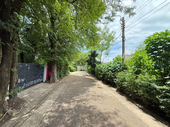 Land for sale, 145 sq wah, Phra Khanong