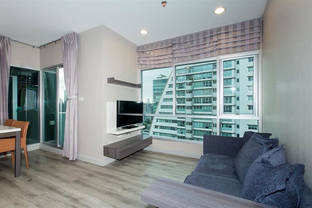 picture 🔥 Sale with tenant !!🔥 Code C20221200153..........Centric Sathorn - St. Louis, 2 bedroom, 2 bathroom, high floor 20++, furnished, Special Deal!!📣📣 - 2/12
