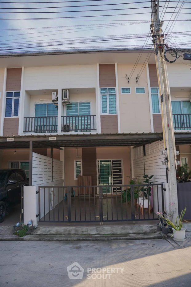 picture 2-BR Townhouse at Golden Town Laemchabang-Srisuvit in Bang Lamung (ID 1865653) - 1/16