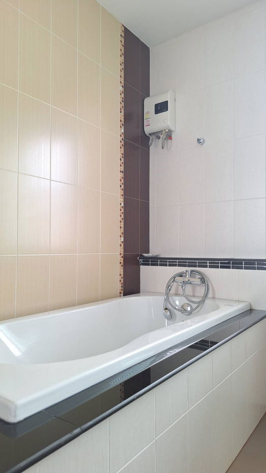 รูป ขายบ้านเดี่ยวโครงการลากูนน่าโฮม เฟส 10เนื้อที่ 72.10 ตร.ว. 3 ห้องนอน 2 ห้องน้ำ ราคาเพียง ล้านบาท  พร้อมอยู่ พร้อมเฟอร์และเครื่องใช้ไฟฟ้า  - รูปที่ 51/58