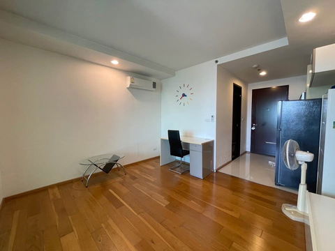 For rent,The Line Phahonyothin Park,near BTS Ha Yaek Lat Phrao,MRT Phahonyothin,Horwang School,Central Lat Phrao,Kasetsart University ID: @951qfbfi