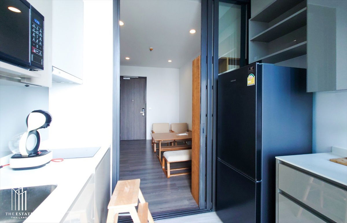 รูป For rent Whizdom Essence ชั้นสูง ได้วิวเมืองและแม่น้ำเจ้าพระยามุมโค้งน้ำบางกระเจ้า 1 bedroom @25,000 Baht - รูปที่ 2/5