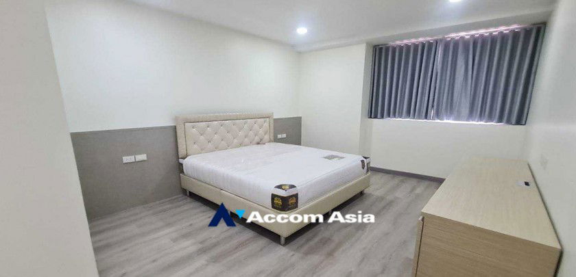 picture 🔼🔽 AccomA 📩 Bright contemporary condo with clean tones in Sukhumvit (13001082) - 8/13