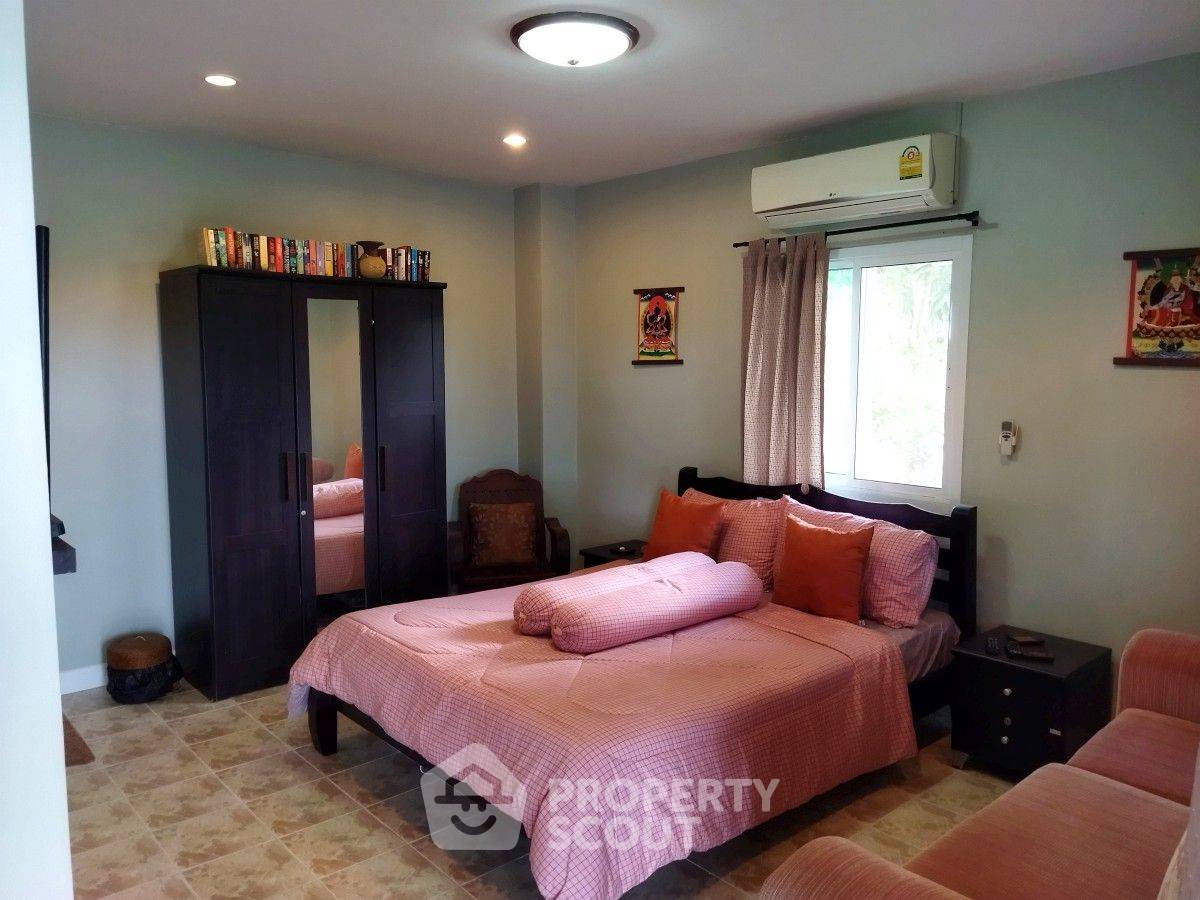 picture 5-BR Villa in Kui Buri (ID 1233501) - 12/34