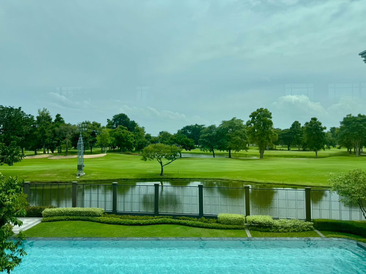 picture Setthasiri Krungthep – Pathumthani 2: Corner Unit with Golf Course View - 19/30