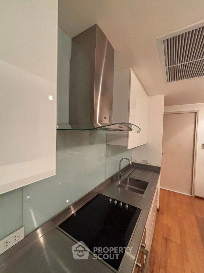 picture 2-BR Condo at Issara @ 42 Sukhumvit Condominium near BTS Ekkamai (ID 2225546) - 8/40