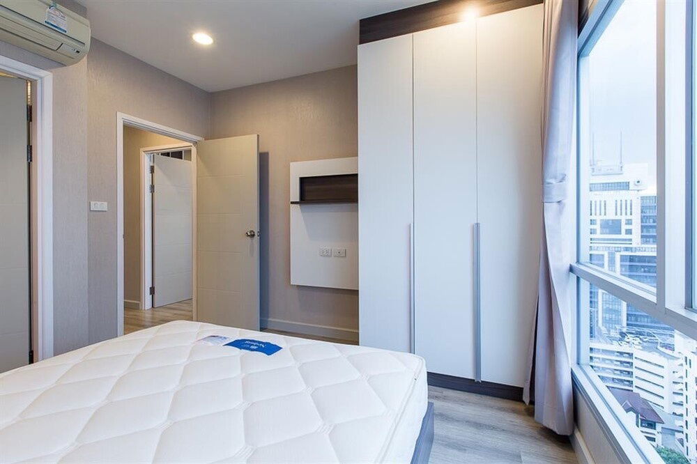 picture 🔥 Sale with tenant !!🔥 Code C20221200153..........Centric Sathorn - St. Louis, 2 bedroom, 2 bathroom, high floor 20++, furnished, Special Deal!!📣📣 - 7/12