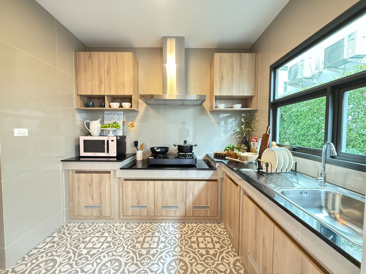 picture House for Sale in Ratchapuek Road - Only 5 Minute from Robinson Lifestyle Ratchaphruek - Ready to Move In - Fully Furnished - Saransiri Ratchapuek 345  - 10/13
