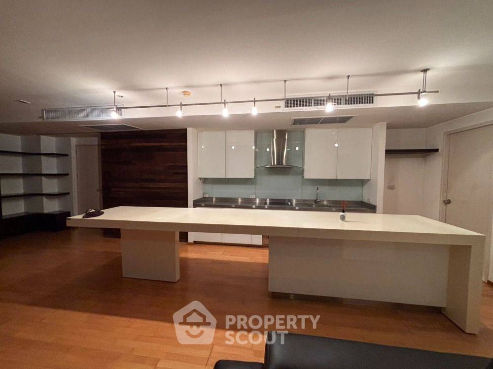 picture 2-BR Condo at Issara @ 42 Sukhumvit Condominium near BTS Ekkamai (ID 2225546) - 38/40