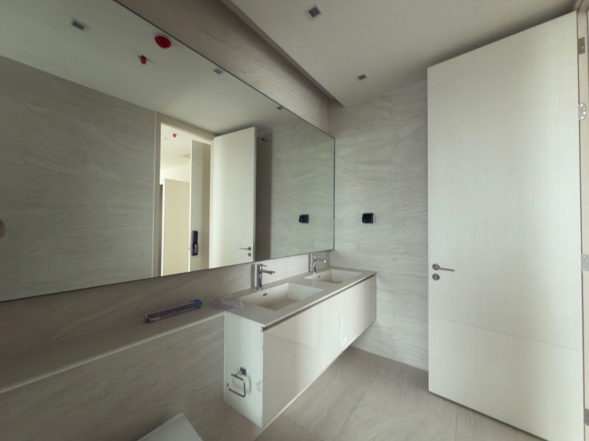 รูป ❖ Rare Unit Penthouse ❖ ชั้น 25+ 185.00 ตร.ม. | 3 ห้องนอน 3 ห้องน้ำ | คอนโดใกล้ BTS ทองหล่อ 190 ม., เมเจอร์ ซีนีเพล็กซ์ สุขุมวิท 550 ม. - รูปที่ 5/20