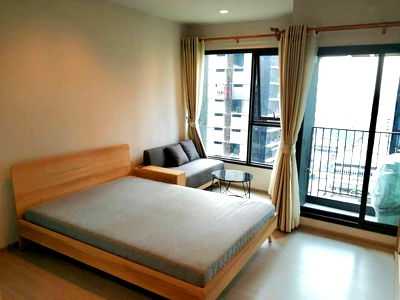 Condos for rent Bangkok : Condo for rent Life Asoke-Rama 9, Studio