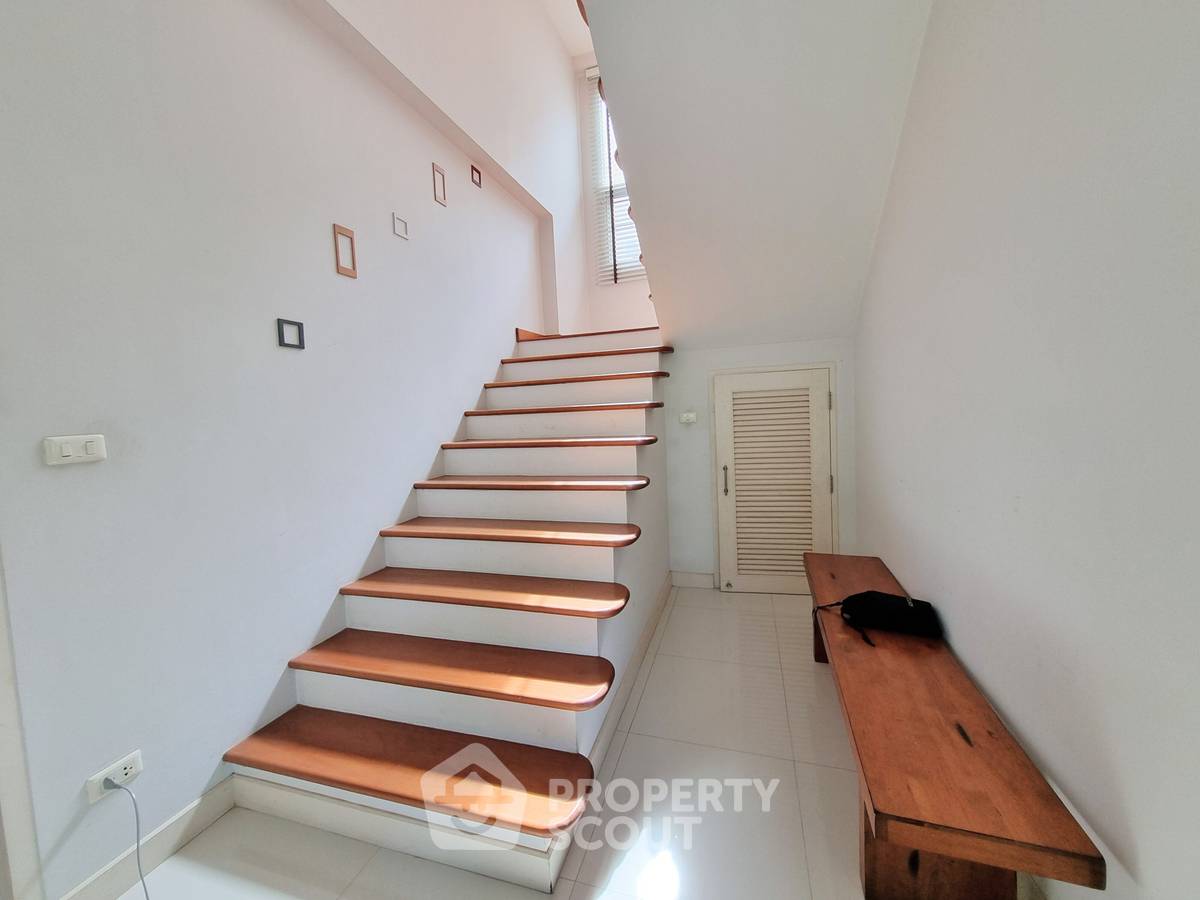 picture 3-BR House at Busarakham Residence in Sala Thammasop (ID 2180220) - 15/24