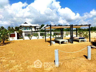 Houses for sale Kui Buri Prachaubkirikhan : 5-BR Villa in Kui Buri (ID 1233501)