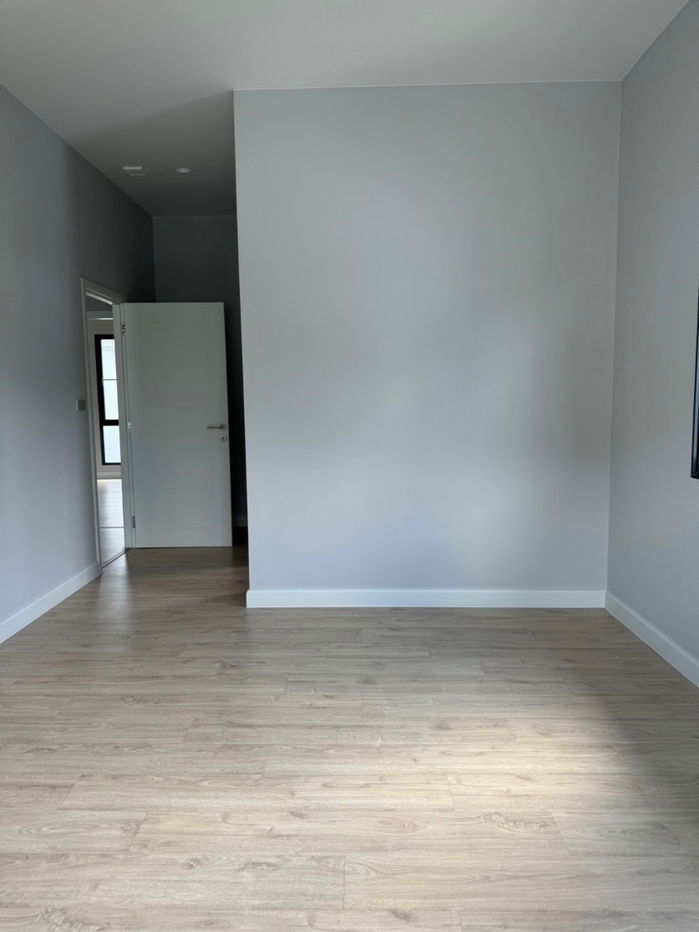 picture "Setthasiri Krungthep–Pathumthani 2 – Where elegant design and smart functionality meet truly accessible living." - 12/23