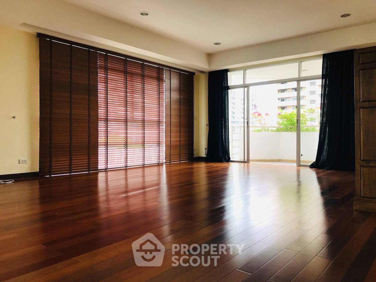 picture 3-BR Condo at La Cascade Condominium near BTS Ekkamai (ID 2224082) - 2/23