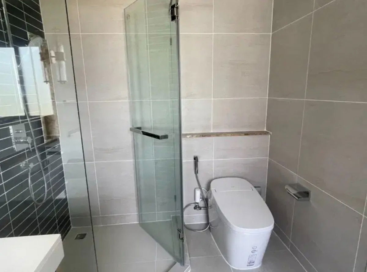 picture Don’t Miss Out! Beautiful House No. 199/4  Prime location near Si Saman Expressway, right next to a golf course! , Setthasiri Krungthep–Pathumthani 2 - 18/26