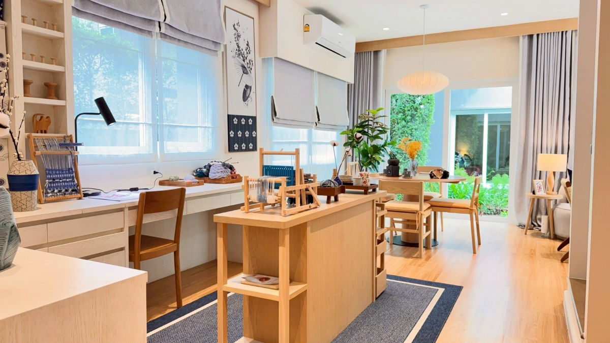 picture 🏡 Luxury Show Home at Anasiri Songprapa – Fully Furnished and Move-In Ready, with FREE Furniture! - 8/25