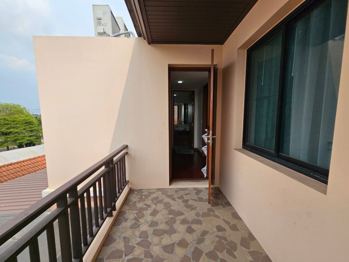 รูป 🏡 ขายด่วน! บ้านหลังใหญ่พื้นที่กว่า 1 ไร่ หายาก! ใกล้เดอะมอลล์บางแค, MRTหลักสอง บรรยากาศธรรมชาติ 🌟 - รูปที่ 20/21