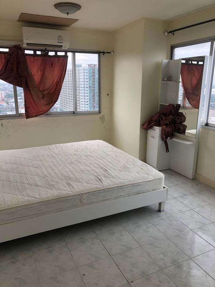 picture Studio unit for sale in Commonwealth Pinklao Condominium, near 2 minute walk from Bang Yikhan BTS MRT Station - 2/6