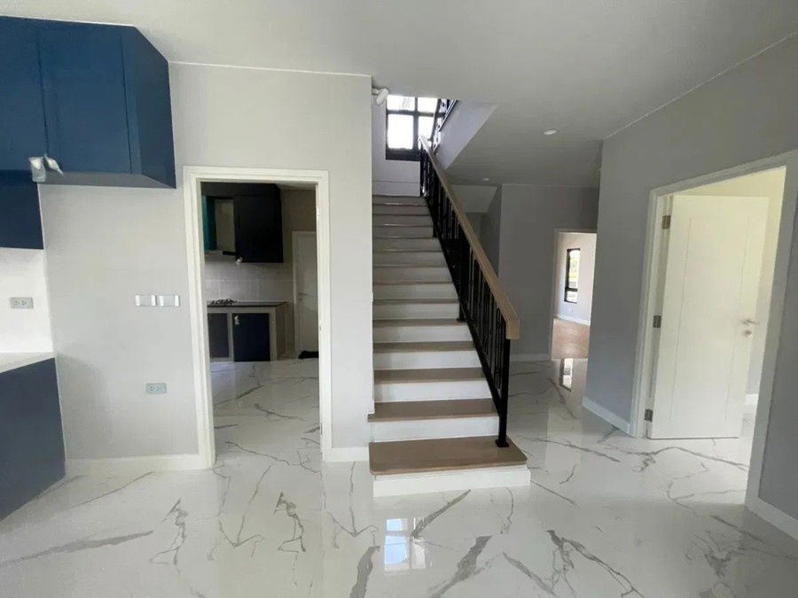 picture Large luxury single house , located at the best spot in the project with golf course views and parking for 6 cars, Setthasiri Krungthep-Pathumthani 2 - 15/26