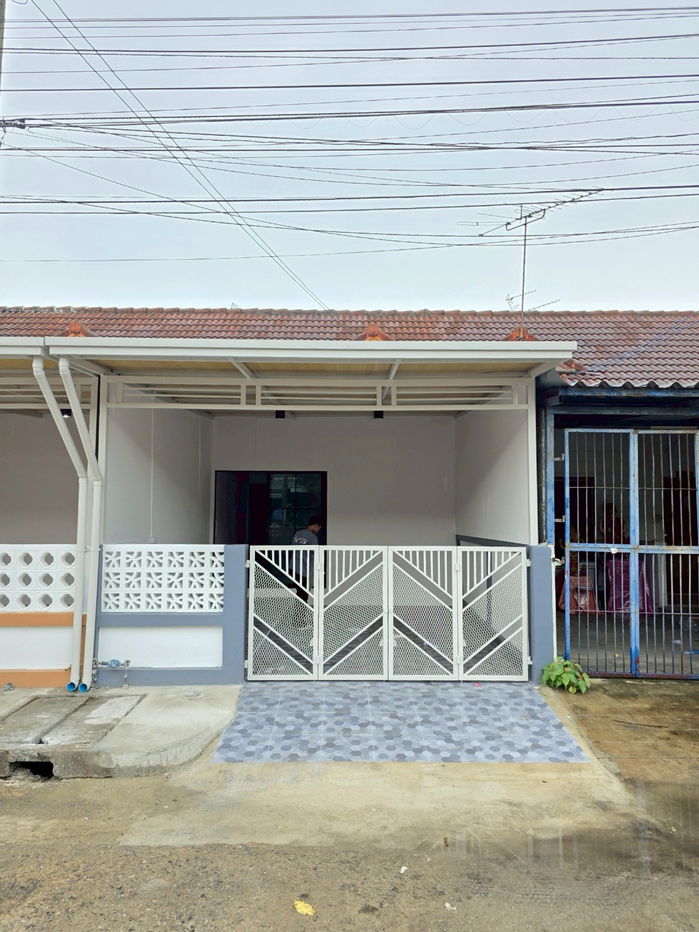 รูป ม.ธราดล คลอง7ธัญบุรี 17ตรว.2น.1น. [ขาย1.2ล]รั้วเทา - รูปที่ 1/19