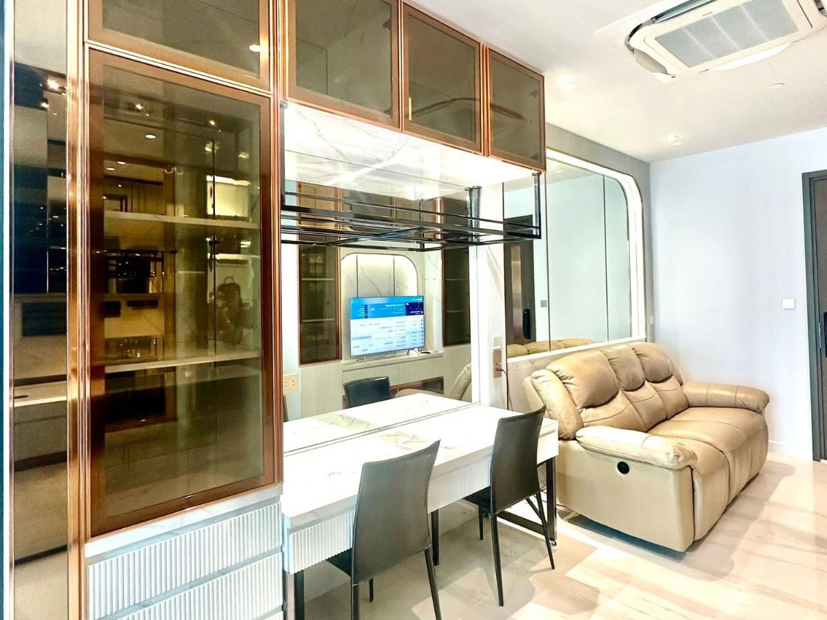 picture For Rent: The Ultimate Landmark in the Heart of Sathorn – SUPALAI ICON SATHORN Walkable distance to Silom–Sathorn area 🏙️🤍 - 2/8
