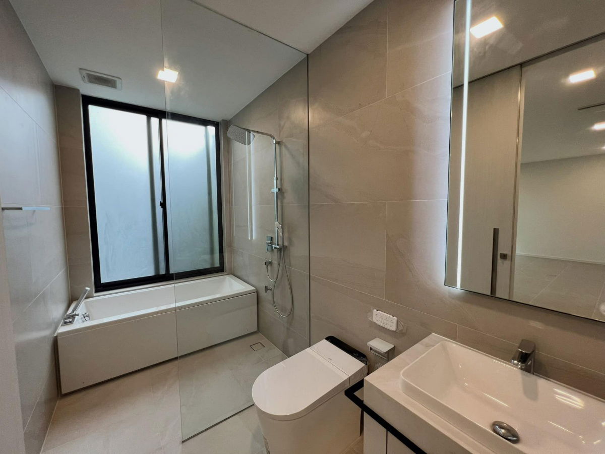 รูป เช่า ให้เช่าบ้านเดี่ยว VIVE กรุงเทพกรีฑา บ้านเดี่ยวหรู Modern Luxury ที่สุดของการใช้ชีวิต บนทำเลศักยภาพ "กรุงเทพกรีฑาตัดใหม่"  Line ID: @951qfbfi - รูปที่ 37/37