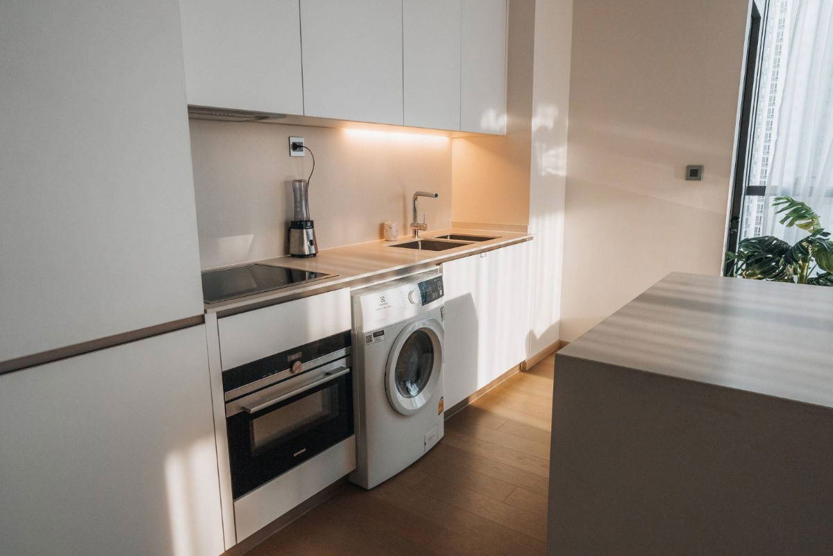 รูป ♦ Nice Decoration ♦ ชั้น 15+ 90.62 ตร.ม. | 2 ห้องนอน 2 ห้องน้ำ | คอนโดใกล้ BTS ทองหล่อ 190 ม., เมเจอร์ ซีนีเพล็กซ์ สุขุมวิท 550 ม. - รูปที่ 6/14