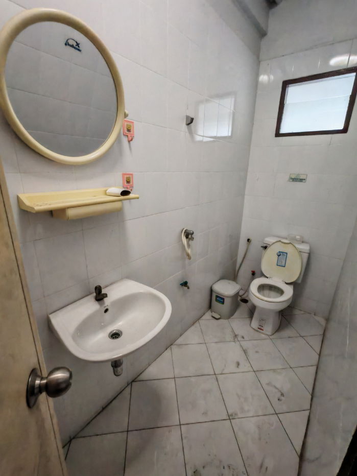 picture Rent a Commercial Building, Soi Phahonyothin 37/1 - 10/22